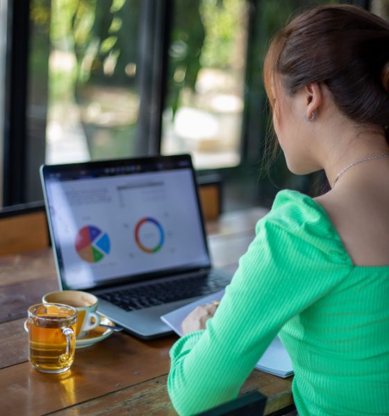 Ce este crowdsourced content și cum ajută SEO off-page?